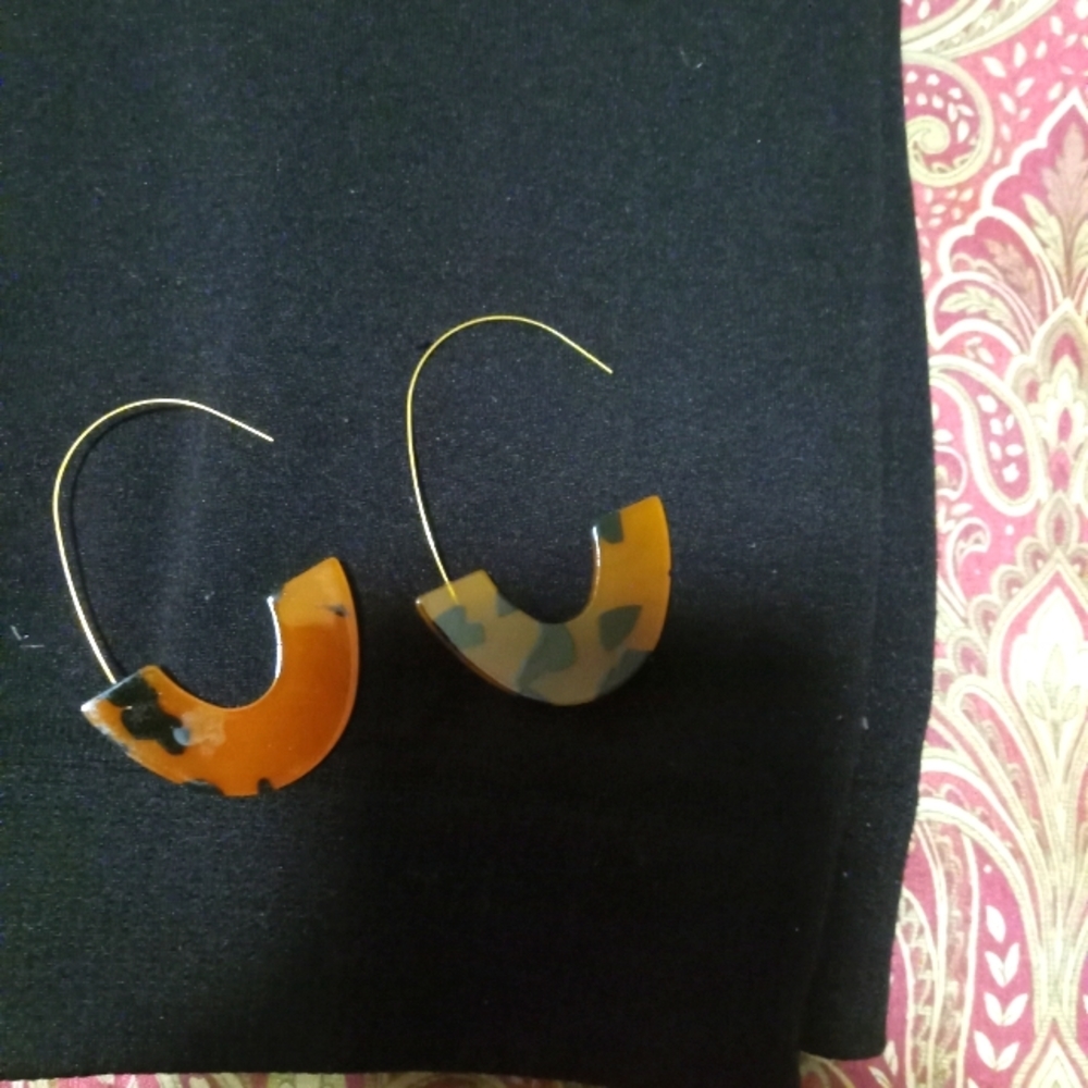 Dangle Earrings Brown Tan leopard Disco Modernist Bohemian Threader Pierced 3"